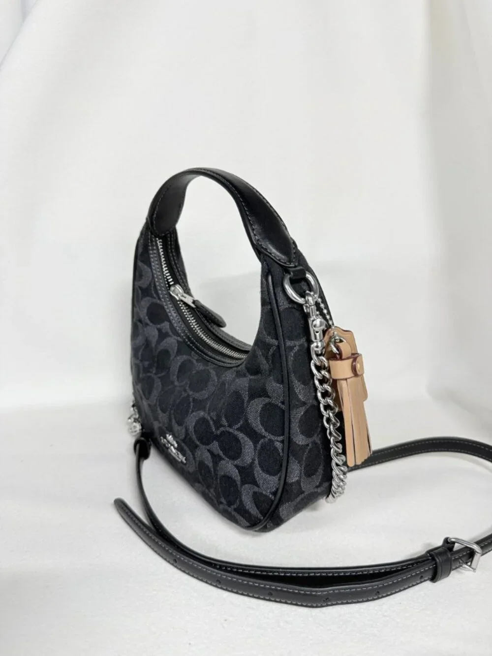 coach Carmen Mini Crossbody Bag In Signature Denim ccz47